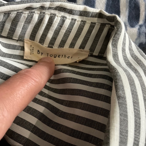 Women’s striped shirt size large — Olive and white stripes - Picture 5 of 6